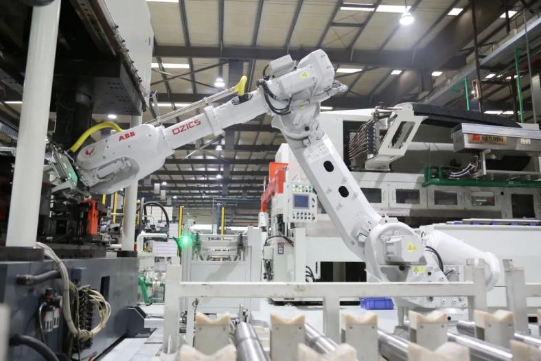 陽和工業新區 智能產線投產，機器人助力產業升級